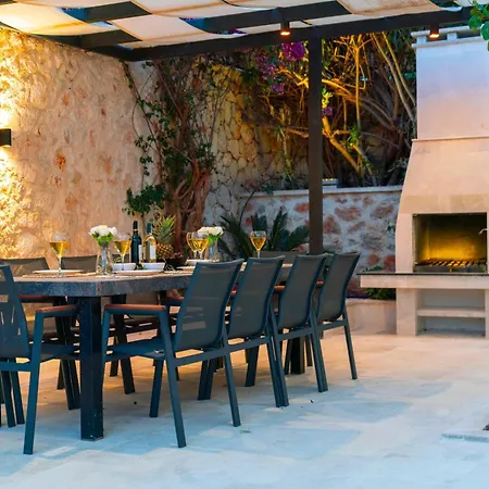 Safran County Villa Kaş