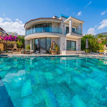 Villa Safran County